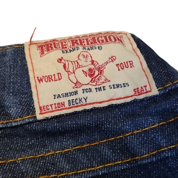 True Religion Becky Low Rise Boot Cut Jeans Dark Blue Gold Logo Print Like New - Picture 3 of 12